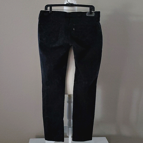 Levi's Jeans - Picture 4 of 10